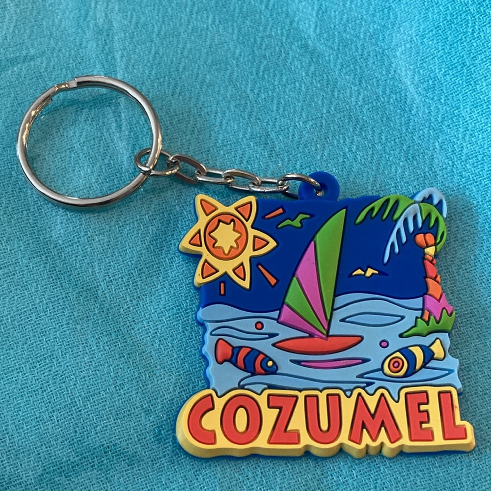 NWOT - "Cozumel” - Square Souvenir Rubber Beach Design Key Ring